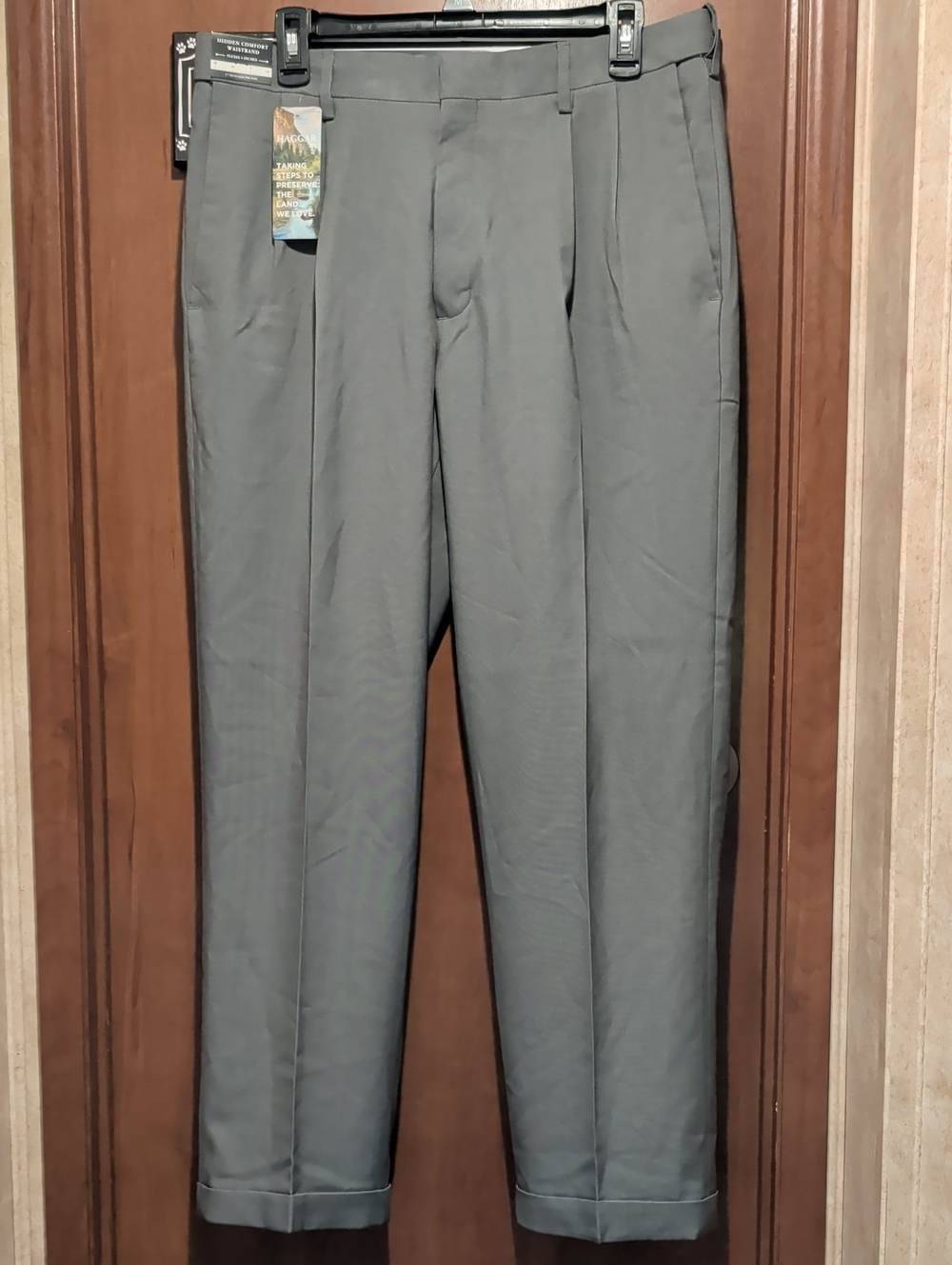 Men's Classic Pleated Dress Pants - Gray